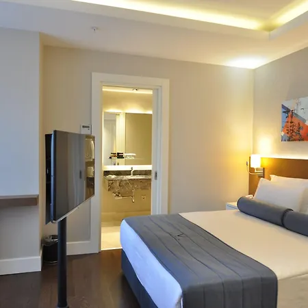 Veyron & Hotel 4*
