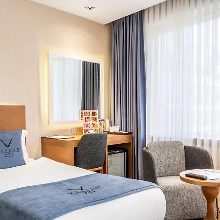 Hotel Veyron & Istanbul