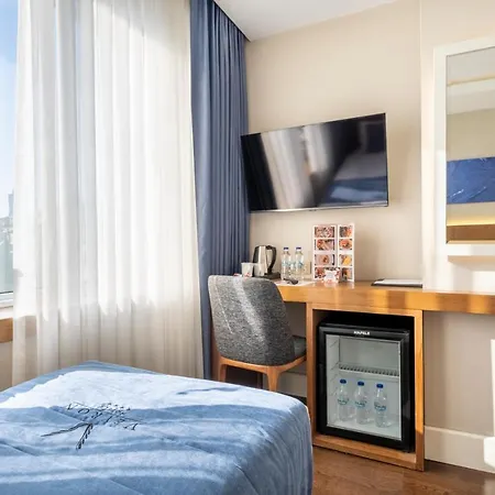 Hotel Veyron & 4*