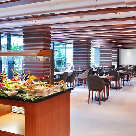 Otel Veyron & 4*
