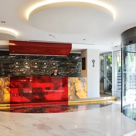 Veyron & Hotel Istanbul