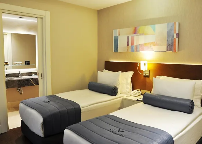 Veyron & Hotel Istambul