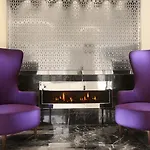 Hotel Veyron &