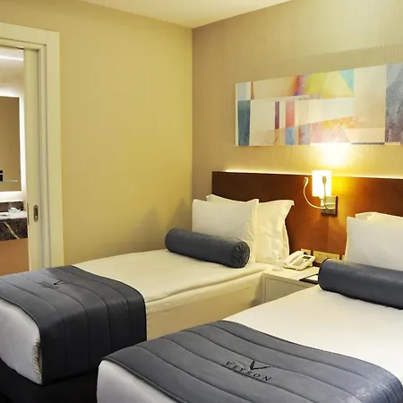 Veyron & מלון איסטמבול