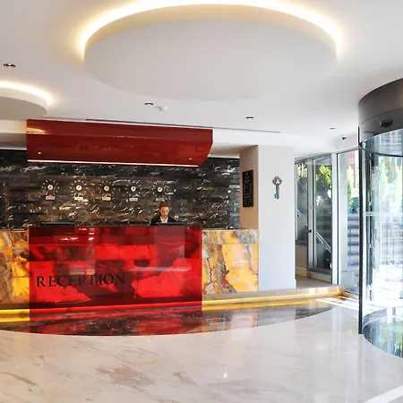 Veyron & Hotel